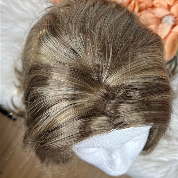 Brown Shoulder Length Wig - Picture 3 of 6